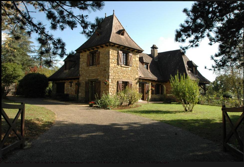 La Borie Du Cambord - Gites Et Chambres D'Hotes Сарла-ла-Канеда Экстерьер фото